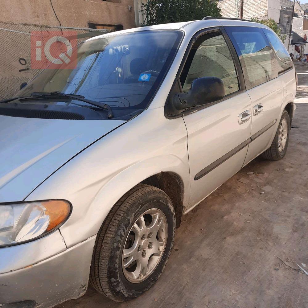دودج كارافان